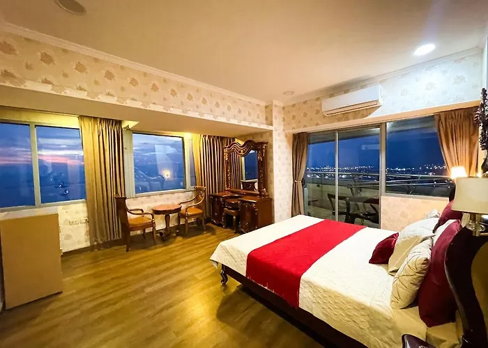 Stunning 3br With Sunset View Near Dolomite