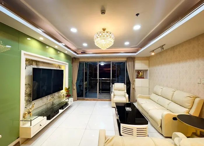 Stunning 3br With Sunset View Near Dolomite Appartement Manille