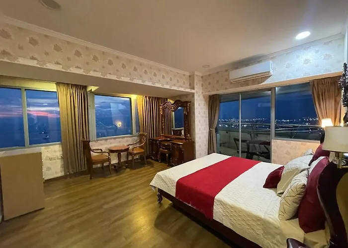 Appartement Stunning 3br With Sunset View Near Dolomite Manille